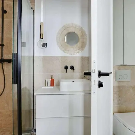Apartment Ruby Haven Lyon